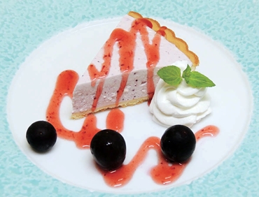 ぶどうのレアチーズタルト