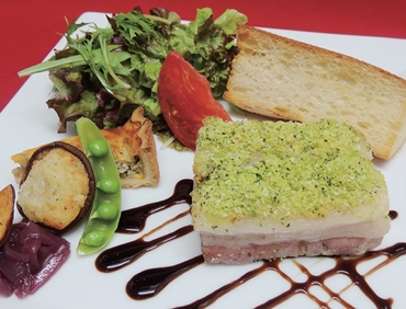 国産豚バラ肉の香草パン粉焼き