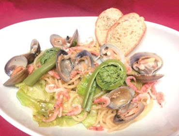 あさりと桜エビ 春キャベツのパスタ